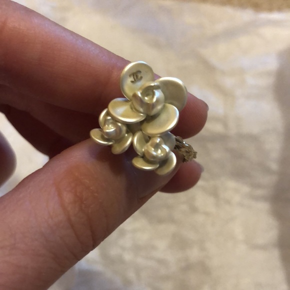 Chanel camellia ring - Picture 8 of 8